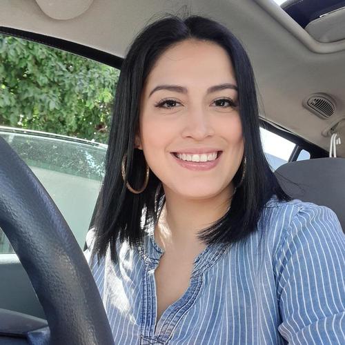 Cinthia L.