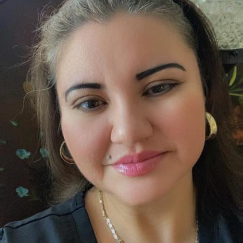 Viviana C.