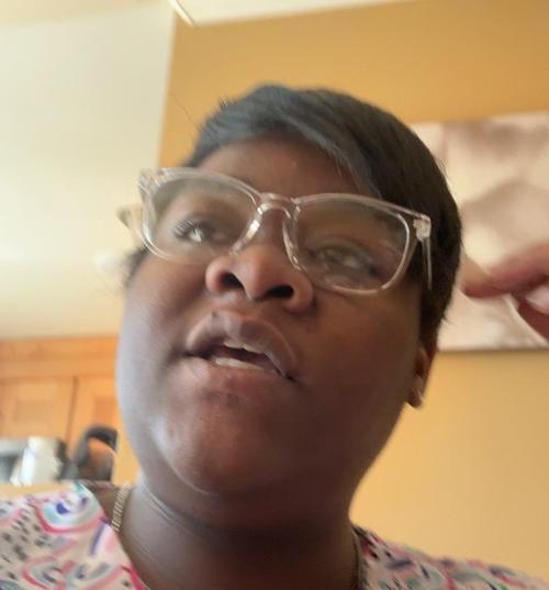 SABRINA I'YANNA W.