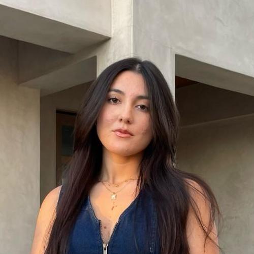 Isabella R.