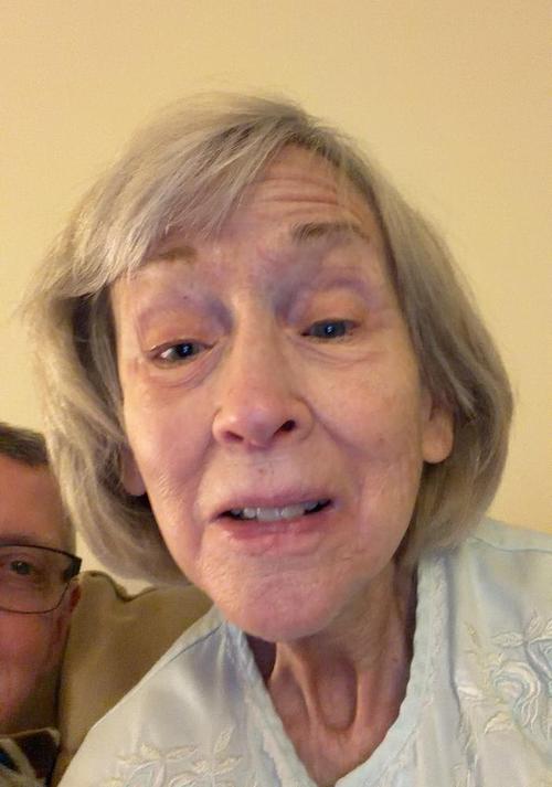 DOROTHY GAYLE R.