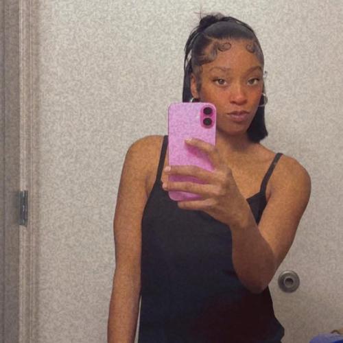 TionneTionne M.